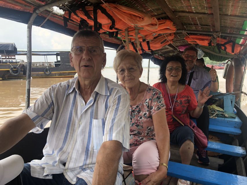 HCM: Mekong Delta Islands Boat & Tuk-Tuk Tour with Tastings - The Water Part: Motorboat, Rowboat, and 4 Islands