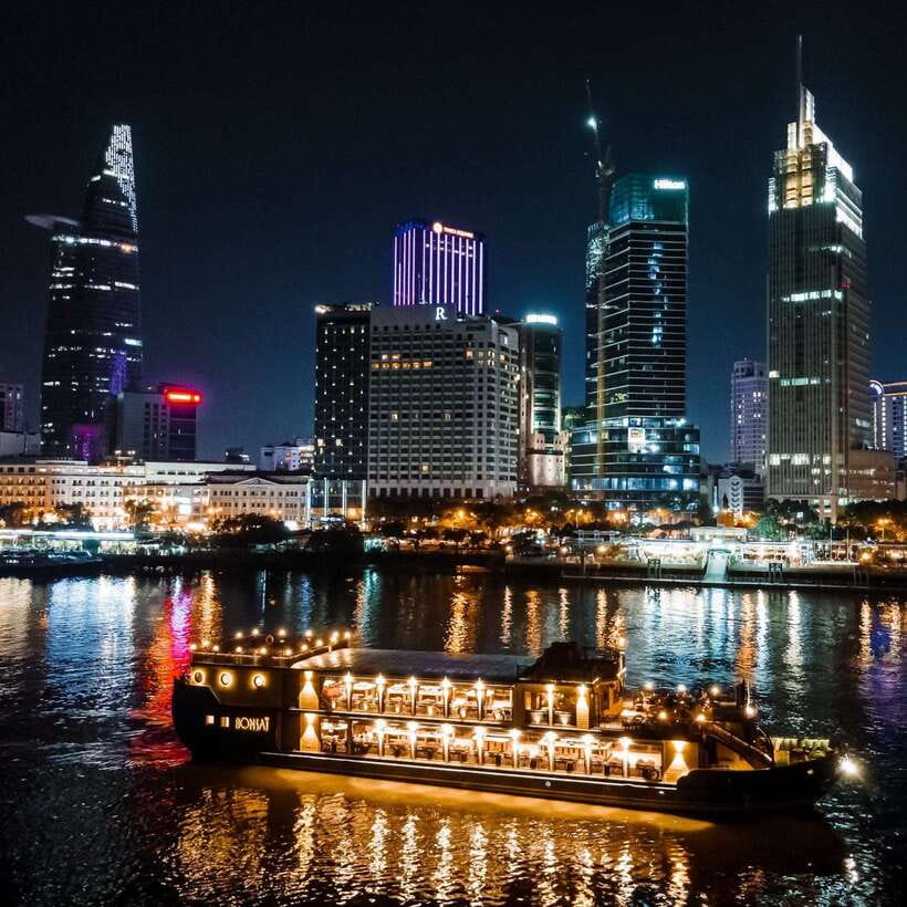 HCM: Saigon River Dinner Cruise - Guide quality: names you’ll recognize from the experience