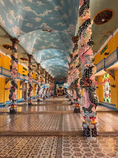 HCM: Tay Ninh, Black Virgin Mountain, & Cao Dai Temple Tour - The cable car to the summit: how to decide and how to save time