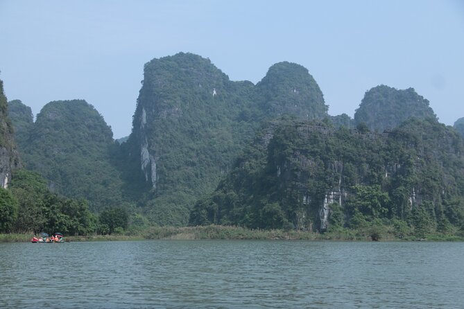 Hidden Ninh Binh Luxury Full Day Group Tour (Tam Coc - Hoa Lu) - Guides and drivers: why names keep showing up