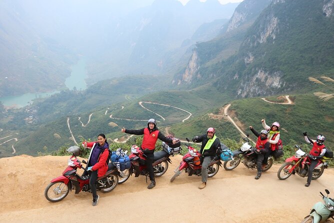 High Quality Small Group With Easy Riders 3 Day + Private Room - Day 2: Ma Pi Leng Pass, Meo Vac, and the roads to Du Gia