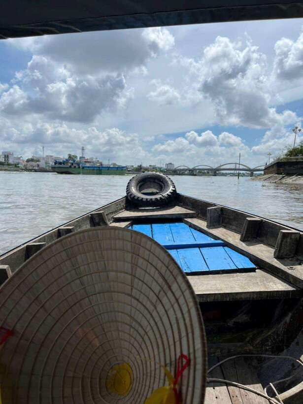 Ho Chi Minh: 1-Day Mekong Delta Tour-Floating Market & Islet - Pop rice, traditional cake making, and the flying menu lunch