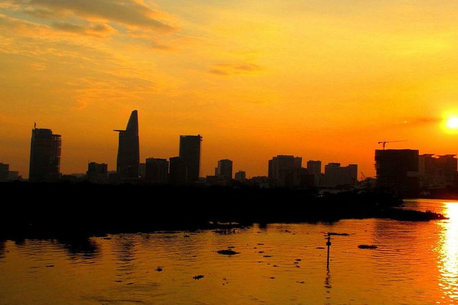 Ho Chi Minh & canals boat tour - The speedboat ride through canals: photo angles and real-life water activity