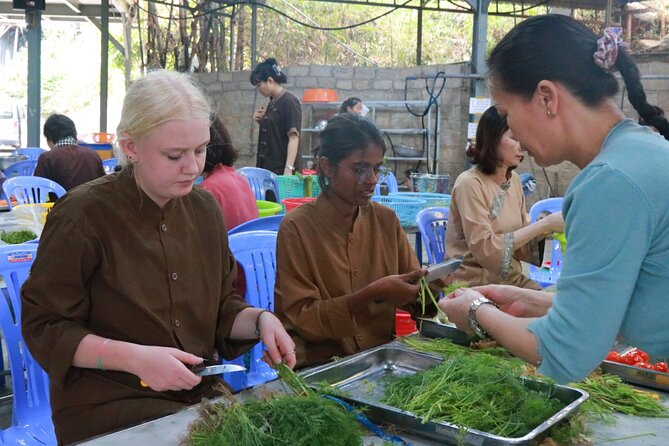 Ho Chi Minh City - 3 Day Meditation & Monastic life experience - Food, Drinks, and the “Grateful Meal” Rhythm