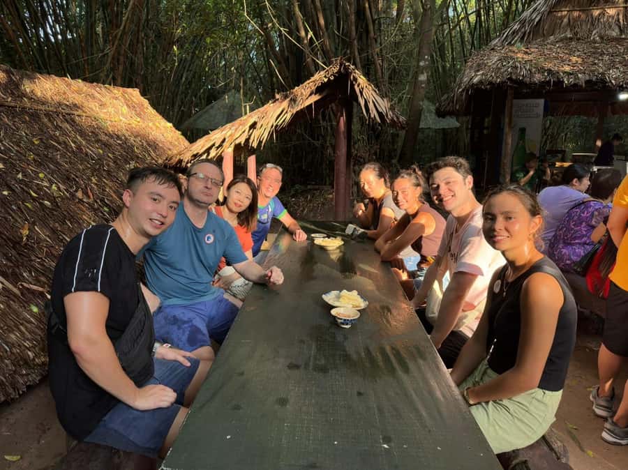 Ho Chi Minh City: Cu Chi Tunnels Half-Day Tour with Snacks - Restroom + lacquer paintings exhibition: a short cultural break