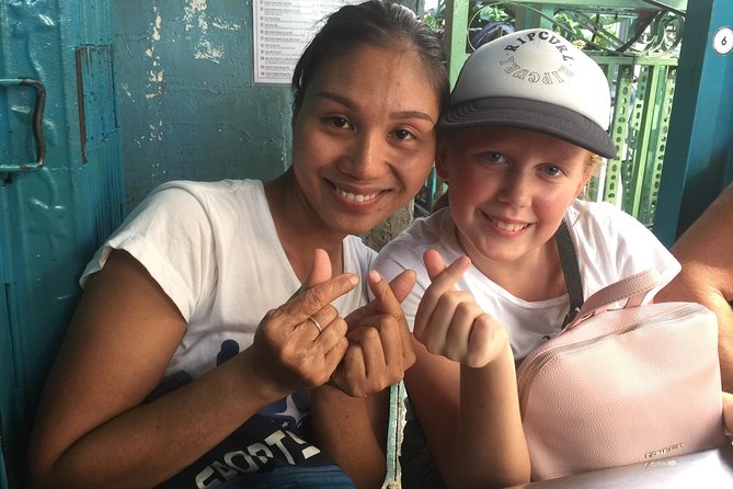 Ho Chi Minh City: Hidden Gems & Back Alleys by Motorbike with Local Students - Stop 3: Ho Thi Ky flower market alleys—where wholesale meets street life