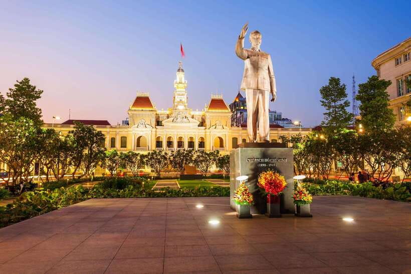 Ho Chi Minh City: Hop-On Hop-Off Bus Tour by Vistra - Audio commentary in 9 languages: use it, but verify it early