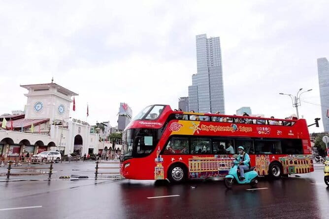 Ho Chi Minh City Hop-On Hop-Off Bus Tour | Vietnam - Timing in Real Life: The 30-Minute Bus Rhythm