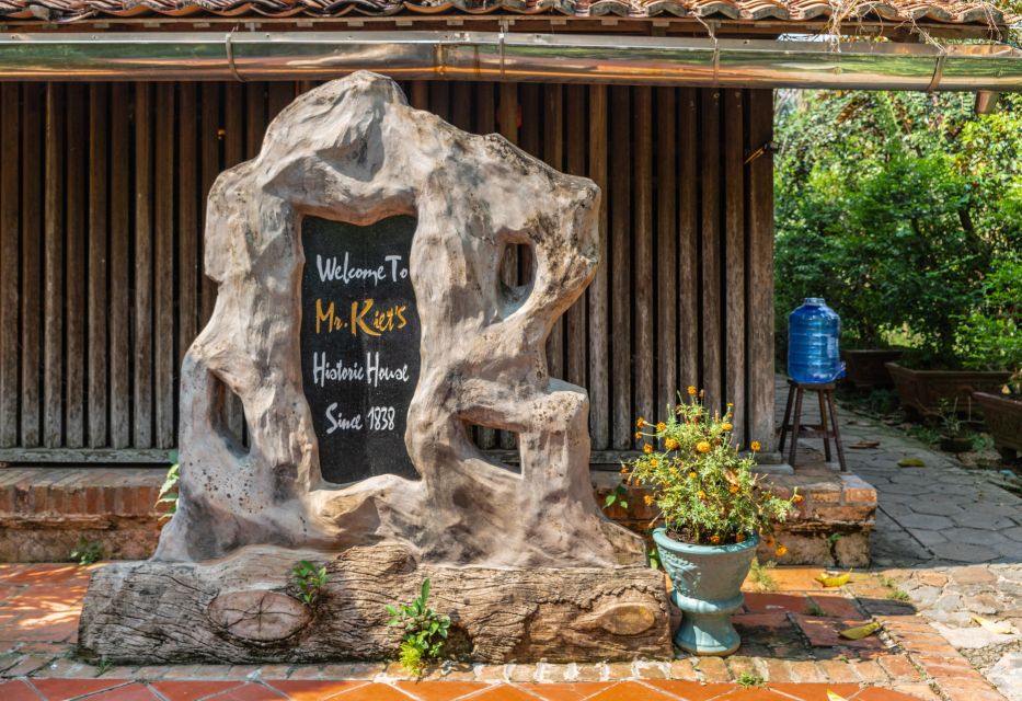 Ho Chi Minh City: Mekong River Delta Day Trip with Boat Trip - Vinh Tràng Pagoda: where the delta quiet actually lands