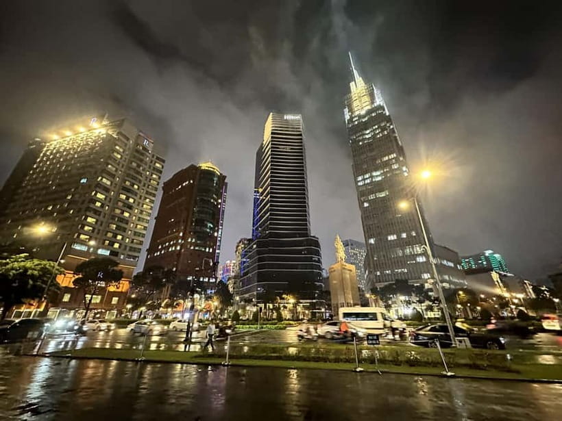 Ho Chi Minh City: Night Walking Tour with Hidden Gem Stop - Nguyễn Huệ Walking Street: lights, architecture, and easy night photos