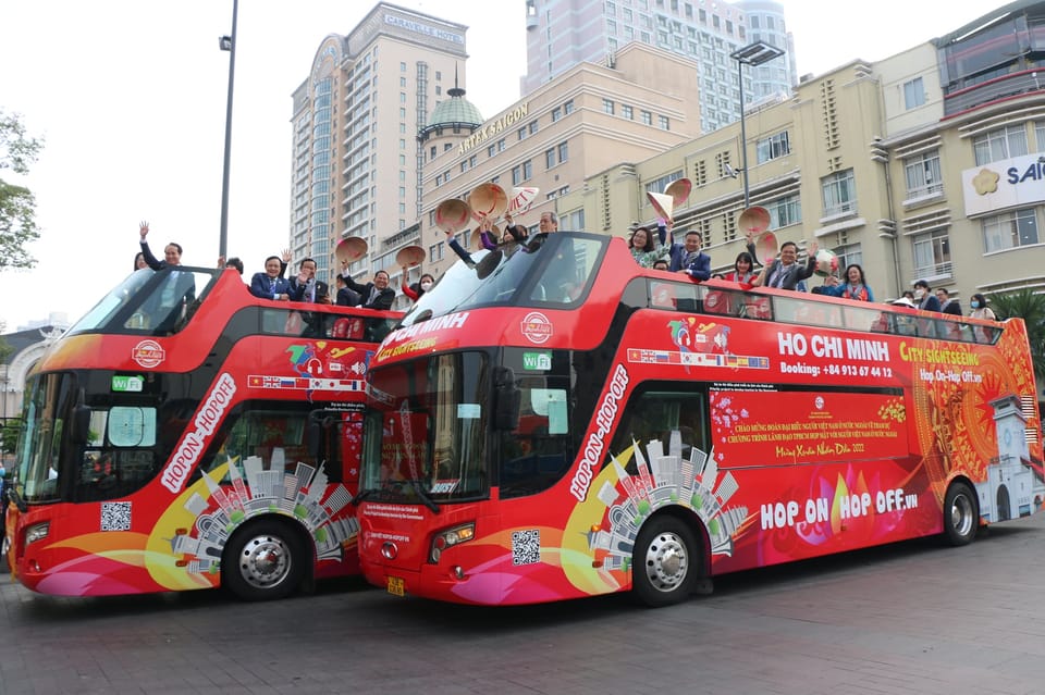 Ho Chi Minh City: Panoramic City Bus Tour - Getting on at Saigon Central Post Office vs Nguyen Hue Street