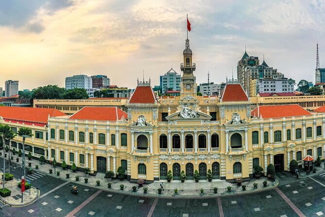 Ho Chi Minh City Private City Tour – History, Culture, Local Life - Nguyen Huệ Walking Street and the “real Saigon” rhythm
