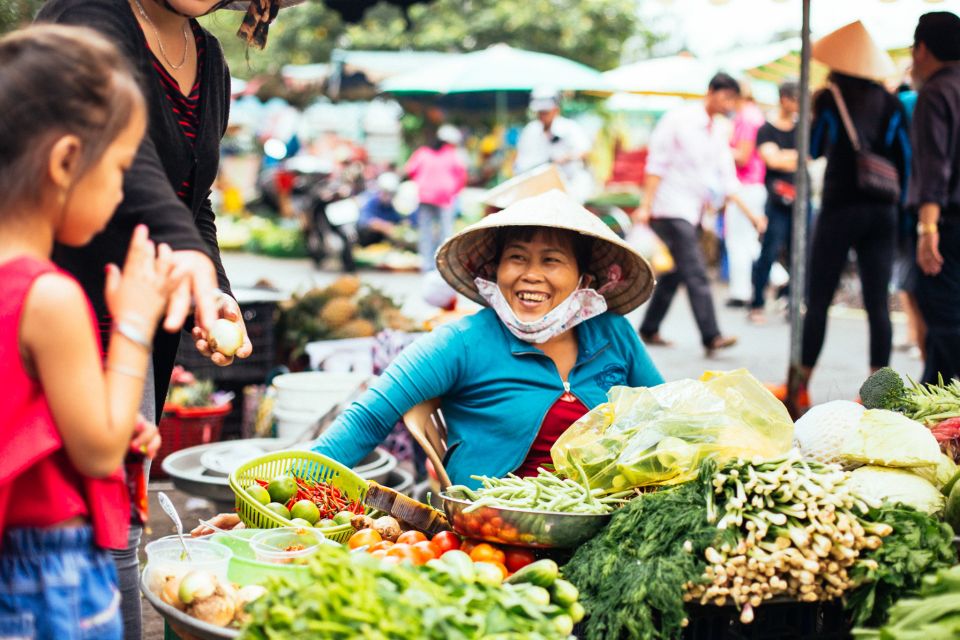 Ho Chi Minh City: Private City Tour Off the Beaten Track - Street art and architectural details you’ll actually notice