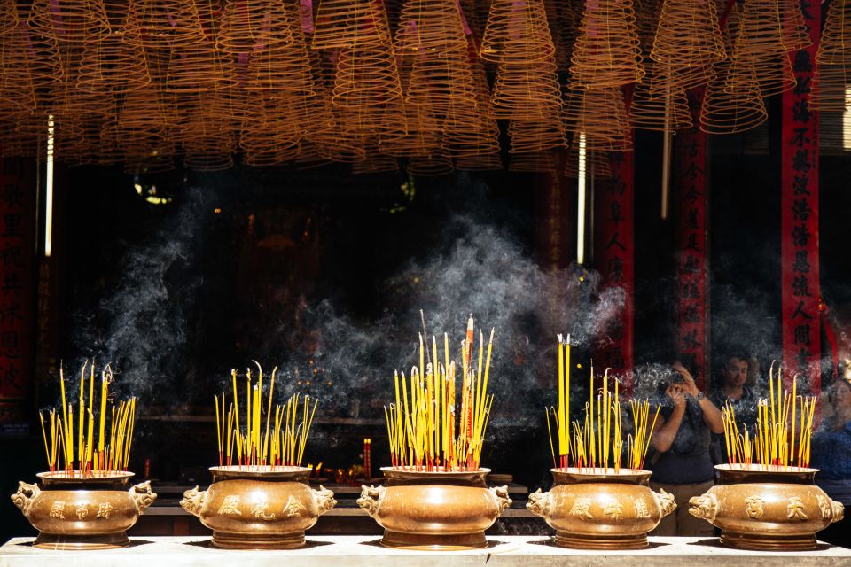 Ho Chi Minh City: Private City Tour Off the Beaten Track - Practical tips for walking District 6 in comfort