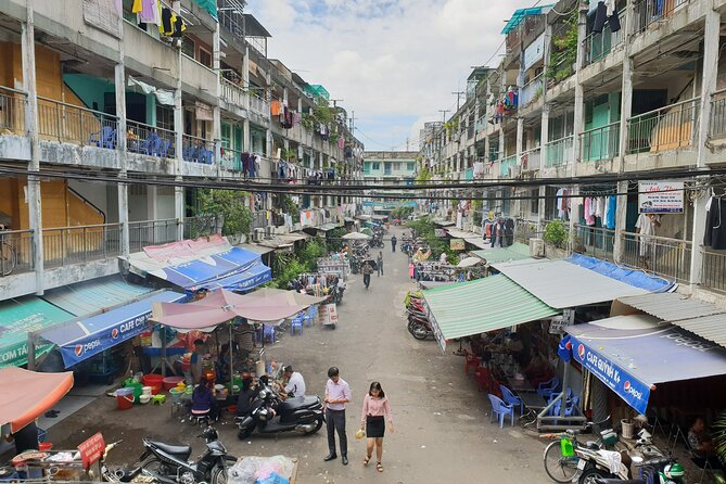 Ho Chi Minh City Private Tour With A Local Expert - Stop 1: Ba Thien Hau Temple in Chinatown (quick, calm, grounding)