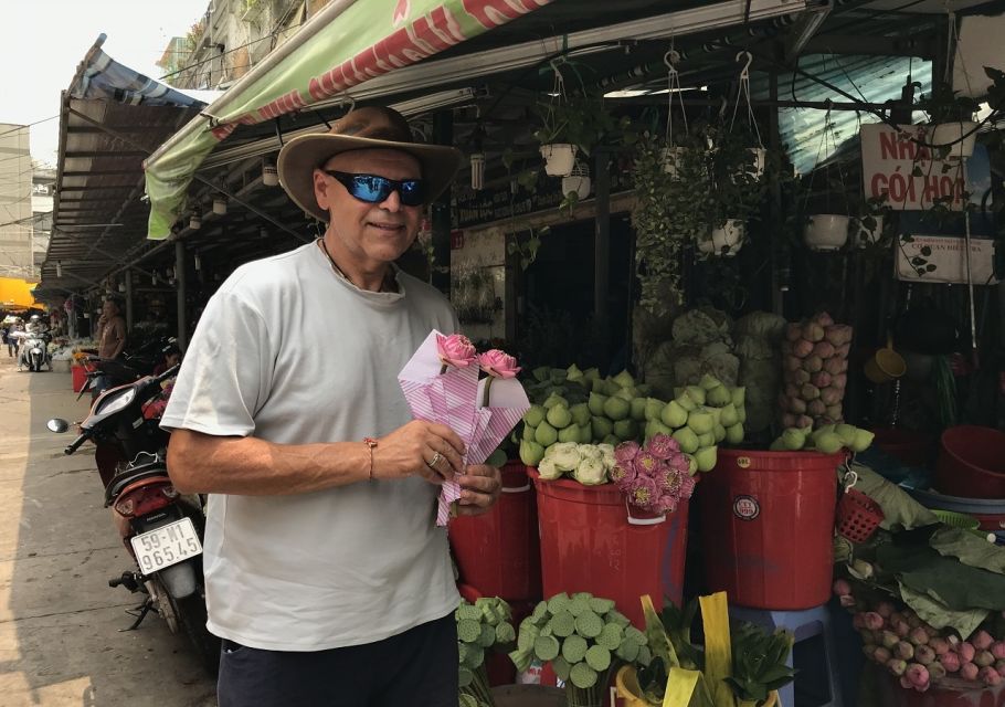 Ho Chi Minh City: Saigon Morning Markets Tour by Motorbike - Photo moments and shopping strategy: how to get the most out of it