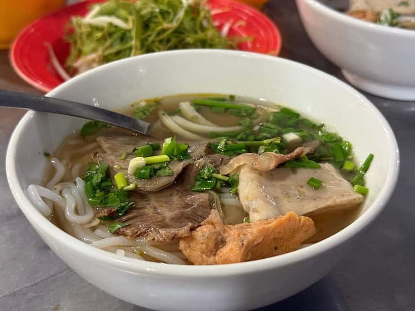 Ho Chi Minh City: Super Niche Walking Street Food Tour - Why This Tour Feels Easier Than “DIY Street Food”