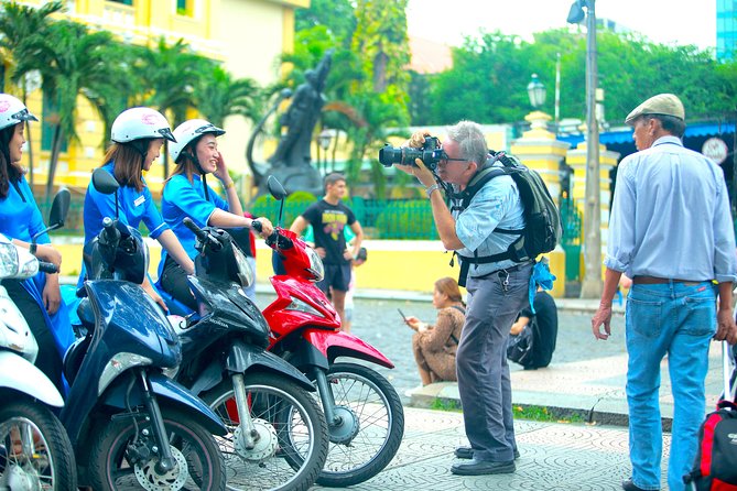 Ho Chi Minh City Tour by Motorbike with Female Riders | KissTour - The coffee stop and the included noodle meal: how this tour feeds you