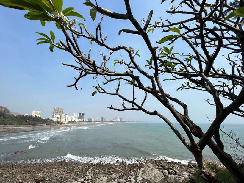 Ho Chi Minh City: Vung Tau Beach Full-Day Trip with Lunch - Thuy Van Beach: where the “real break” happens