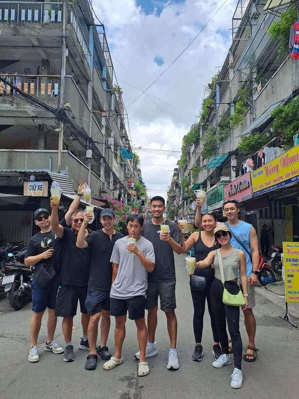 Ho Chi Minh City: Walking Food Tour with 13 Tastings - The 13 tastings: what you’ll actually eat