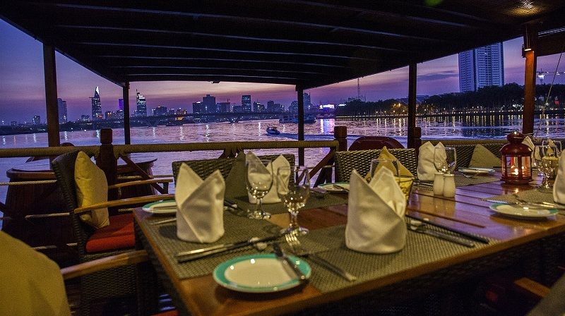 Ho Chi Minh City: Water Puppet Show and Dinner Cruise - Timing and flow: a 17:30 start that ends around 21:30