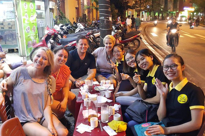 Ho Chi Minh City’s most delicious street food tour by motorbike - Bình Thạnh for your real-foodie moment