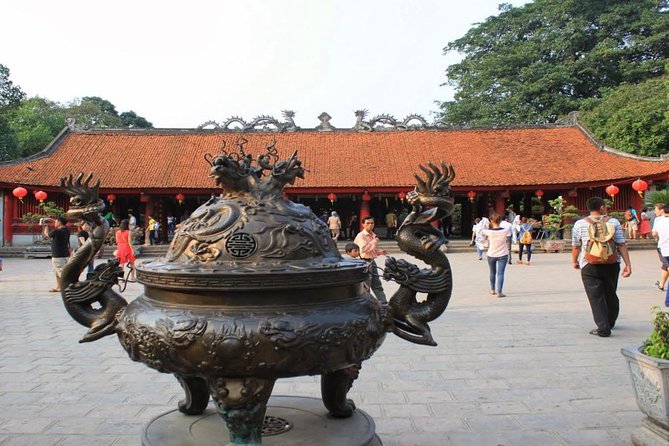 Ho Chi Minh Complex & Temple of Literature Tour (half day) - Ho Chi Minh Mausoleum Complex and Ba Dinh Square: why this route matters