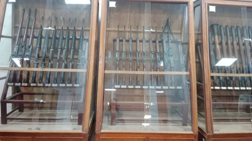 Ho Chi Minh: Cu Chi Tunnels and AK-47 Shooting- MAX 11people - Optional AK-47 or MK16 Shooting: How to Judge the Extra Cost