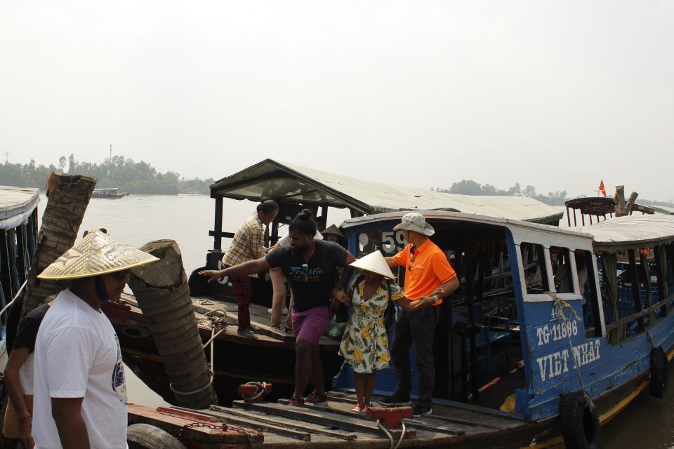 Ho Chi Minh: Full-Day Cu Chi Tunnels and Mekong Delta Tour - Mekong Delta canals and islands: rowing under coconut fronds