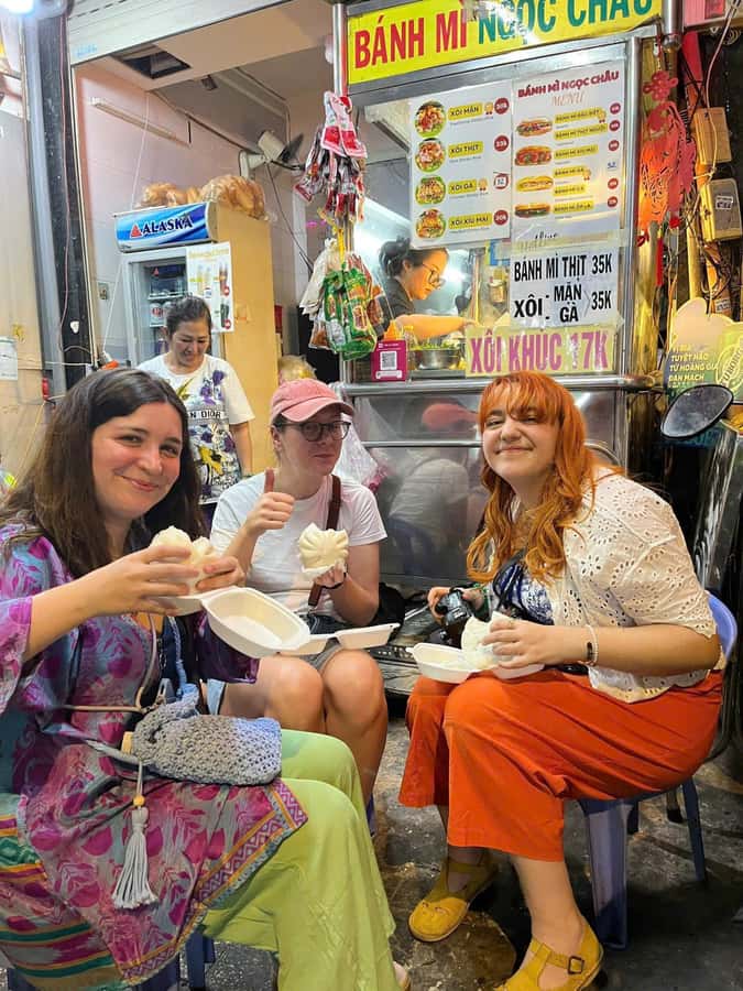 Ho Chi Minh: Local Food Tour by Scooter with Vegan Option - The food you’ll taste: a six-stop menu that makes sense