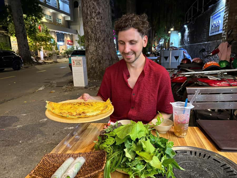 Ho Chi Minh: Local Food Tour by Scooter with Vegan Option - Price and value: why $34 can work better than “just finding food”