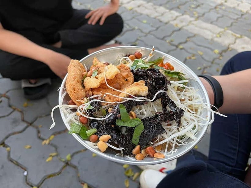 Ho Chi Minh: Original Walking Street Food Tour with Foodies - Key points before you go