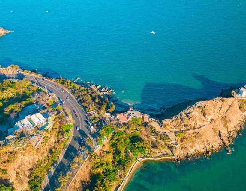Ho Chi Minh: Vung Tau 1-Day Tour with Christ Statue & Lunch - Lunch by the sea: why the included seafood meal matters