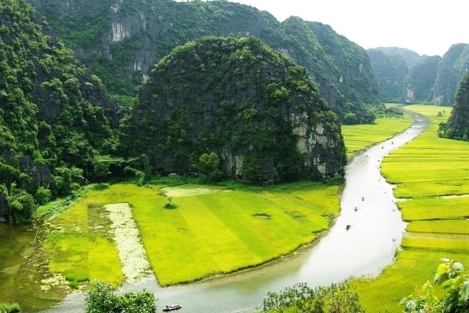 Hoa Lu Tam Coc Full-Day DELUXE Tour Including BUFFET LUNCH & River Boat Ride - Bich Dong Pagoda and the Bike Segment (Yes, It’s Included)