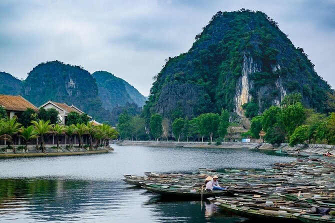 Hoa Lu, Tam Coc, Mua Cave With Amazing View- All Inclusive - Tam Coc-Bich Dộng: bike villages, then a bamboo-boat reset