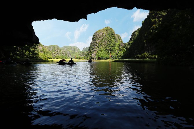Hoa Lu - Tam Coc - Ninh Binh Day Tour: Biking, Visit Local Family - Who should book this Hoa Lu and Tam Coc day tour