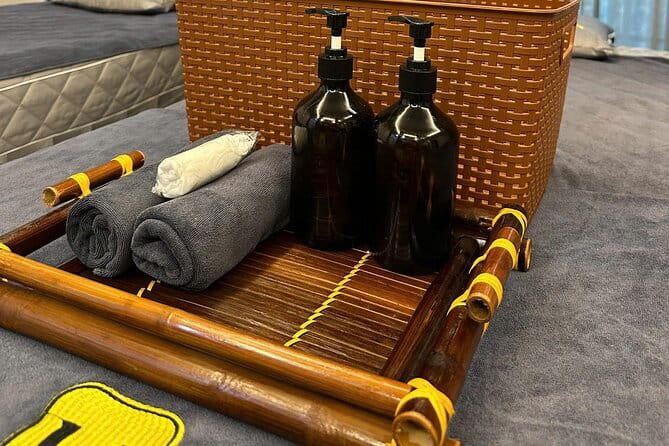 Hoang Spa Thai Massage - Strong Thai Stretching and Cracking: How to Get the Right Pressure