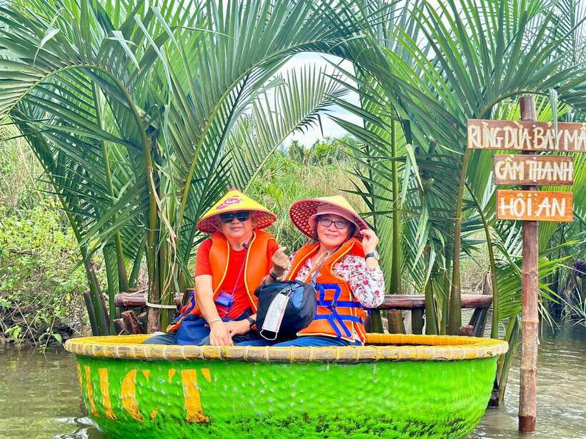 Hoi An Ancient Town & Coconut Village Basket Boat Tour - Hoi An Ancient Town: walking with a guide instead of wandering alone