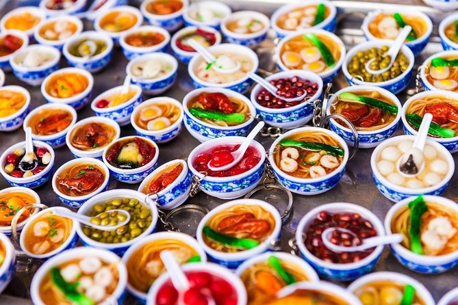 Hoi An at Sunset: Authentic Local Street Food Tour - The 2.5 Hours and the Small Group Size: What It Feels Like