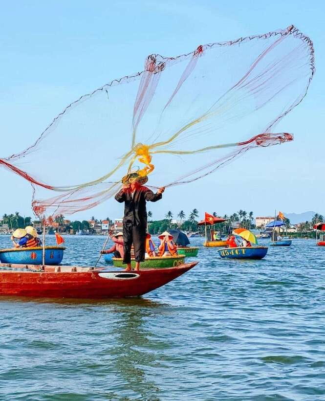 Hoi An: Basket Boat Ride in the BẢY MẪU Coconut Forest - Fishing-net casting and crab fishing moments (timed and weather-proof-ish)