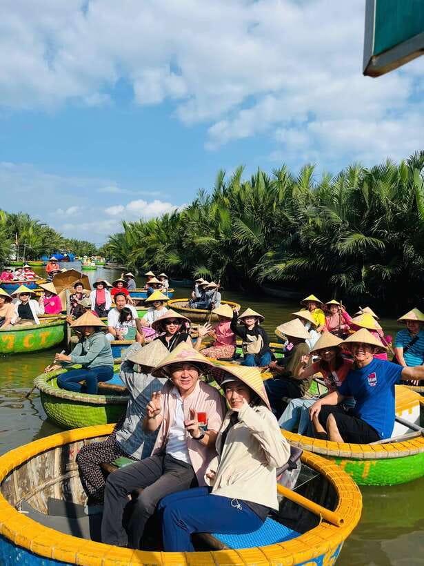 Hoi An: Basket Boat Ride in the BẢY MẪU Coconut Forest - Price and value: why around $5 makes sense