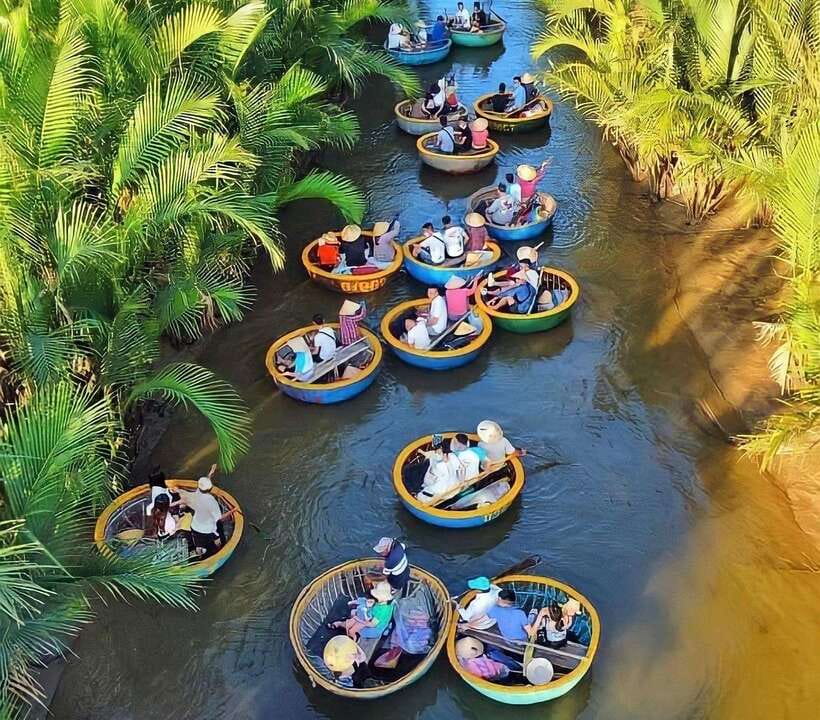 Hoi An: Basket Boat Tour by River Boat and Lantern Release - Getting started at 40 Bạch Đằng and finding Sinh Nguyen