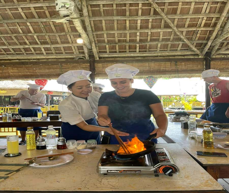 Hoi An: Bay Mau Cooking Class w/ Market & Basket Boat Option - Pickup, meeting point, and small-group flow
