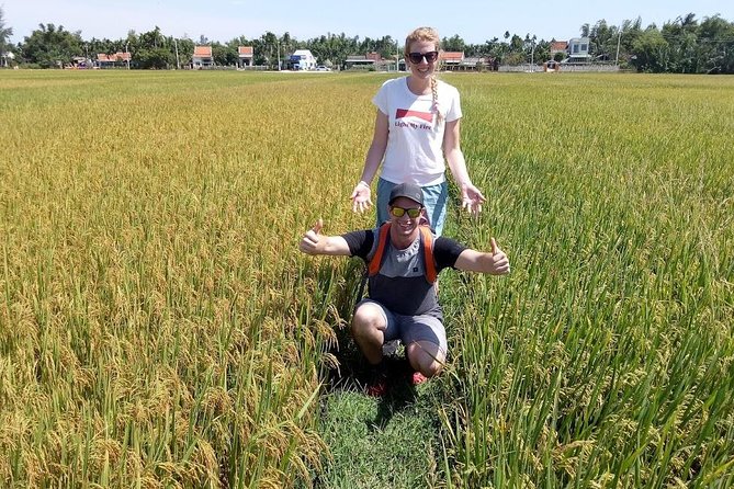 HOI AN Biking River Islands, Villages, Local Crafts PRIVATE TOUR - Duy Vinh: reed bed mats, dyeing reeds, and a proper coffee break