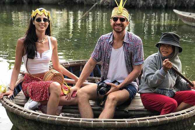 HOI AN Biking Vegetable Village, Basket Boat, Coconut Forest - Guide Lan and the small-group advantage: conversation as part of the itinerary