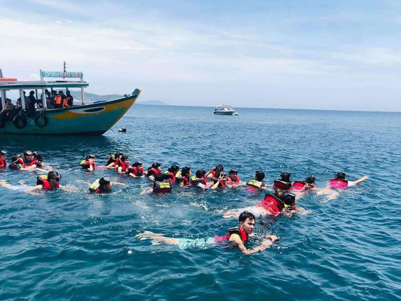 Hoi An: Cham Island and Bai Xep Day Tour with Snorkeling - Bai Lang Village: Island Life in a Small Pocket of Time