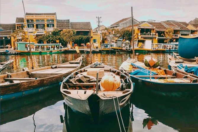Hoi An City and Basket Boat Tour from Da Nang City - Lunch at a Local House: Banana Flower Salad and a Real Meal