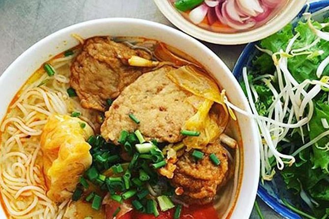 Hoi An city and Food tour - Guides and Group Size: Why the Experience Feels Personal