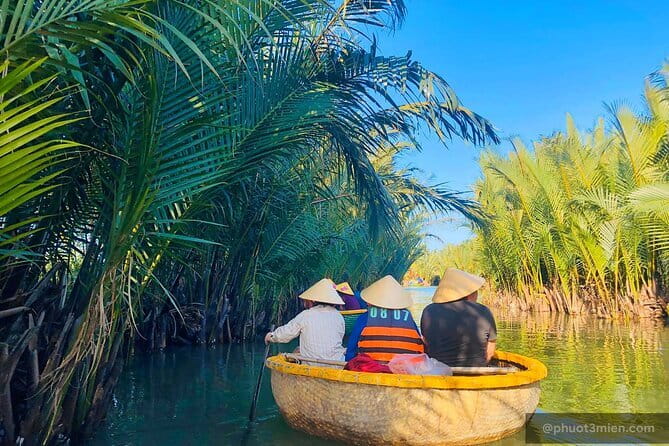 Hoi an Coconut Boat & Hoi an Ancient Town From Da nang or Hoi an - Dinner on a night tour: included, but timing can shape the experience