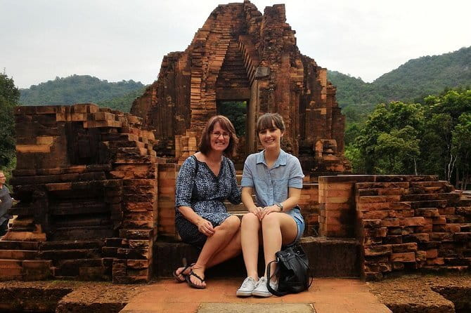 Hoi An Cooking Class & Vespa Cooking Adventure Tour - Lunch and the Set Menu: What You Eat After You Cook
